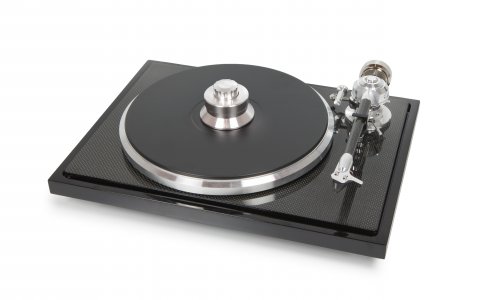 E.A.T C-Major turntable; A new entry level offering from E.A.T. that will satisfy seasoned music lovers who require a high-value-for-money turntable.
